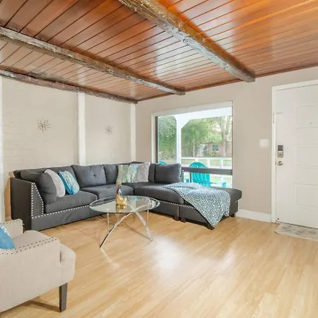 6Br Urban Escape Pets Ok Fast Wi-Fi